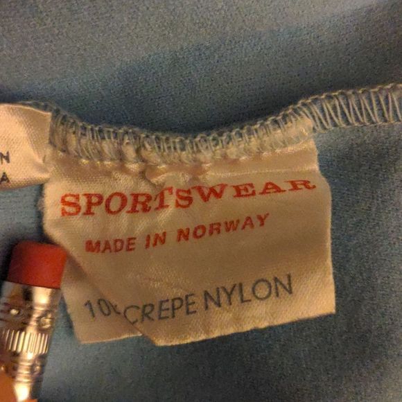 Lifa light blue nylon Capri joggers - Picture 4 of 8